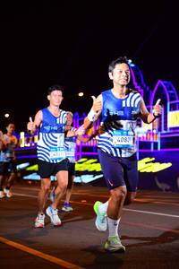 BIB: 807
                            <button type="button" onclick="openModal(22865570)" class="btn btn-primary btn-sm float-right btn-popup" data-toggle="modal" data-target=".modal-high-quality">
                        <i class="fas fa-shopping-cart"></i> Add to Cart
                    </button>
                                            <button type="button" onclick="isThisMe(22865570, true)" class="btn btn-success btn-sm float-right btn-popup btn-isme hidden" data-toggle="tooltip" data-placement="bottom" title="นี่คือรูปของคุณใช่ไหม คลิกที่นี่เพื่อเอาเข้าอัลบั้ม">
                        <i class="fas fa-plus"></i> Add to album
                    </button>
                    <button type="button" onclick="isThisMe(22865570, false)" class="btn btn-warning btn-sm float-right btn-popup btn-isnotme hidden">
                        <i class="fas fa-ban"></i> Remove from album
                    </button>